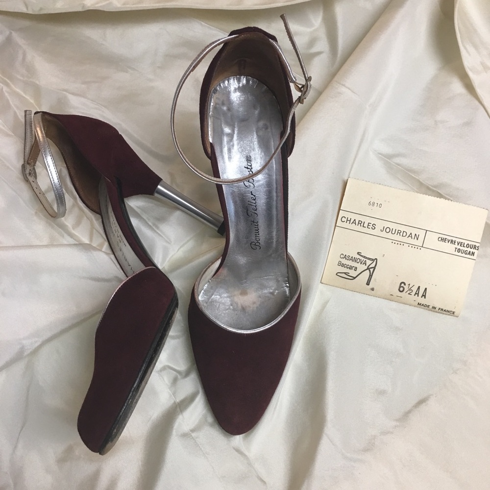 Charles Jourdan Vintage 6.5
